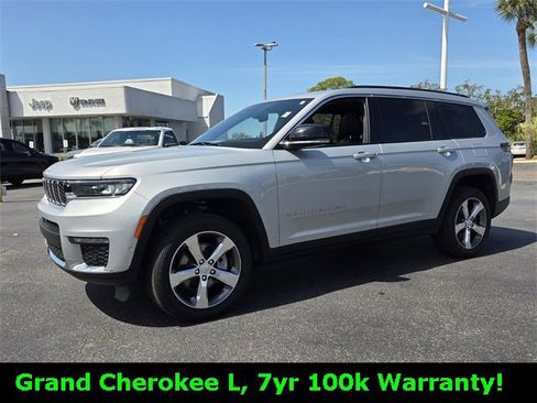Certified 2024 Jeep Grand Cherokee L Limited w/ Luxury Tech Group II image 3