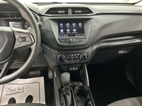 Used 2023 Chevrolet TrailBlazer LT FWD image 18