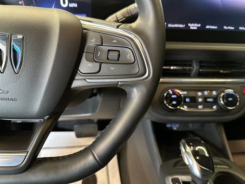 Used 2024 Buick Envista Preferred w/ Convenience I Package image 12