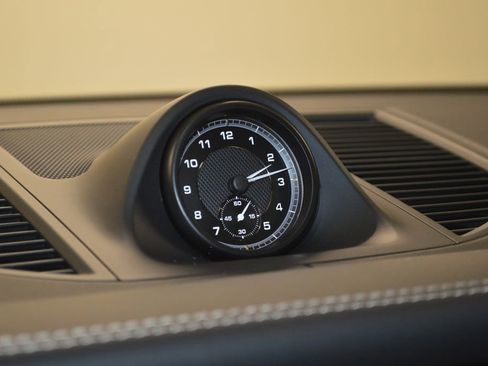 New 2026 Porsche Macan S image 25