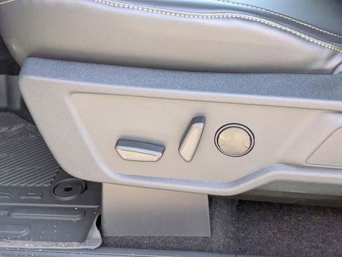 New 2025 Ford Bronco Badlands image 21