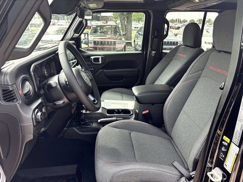 New 2026 Jeep Wrangler Unlimited Rubicon AWD/4WD image 20