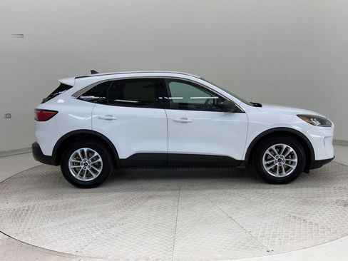 Used 2022 Ford Escape SE w/ Convenience Package FWD image 8