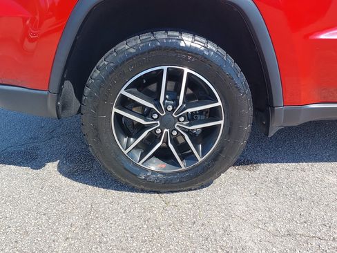 Used 2020 Jeep Grand Cherokee Trailhawk w/ Trailhawk Luxury Group AWD/4WD image 34