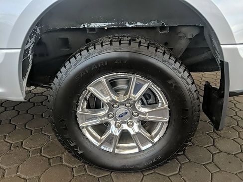 Used 2017 Ford F150 XLT w/ Equipment Group 302A Luxury AWD/4WD image 10