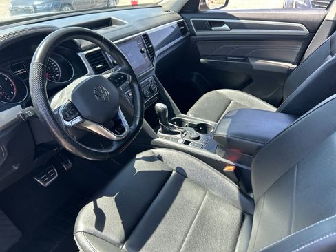 Used 2021 Volkswagen Atlas SE w/ Panoramic Sunroof Package image 10