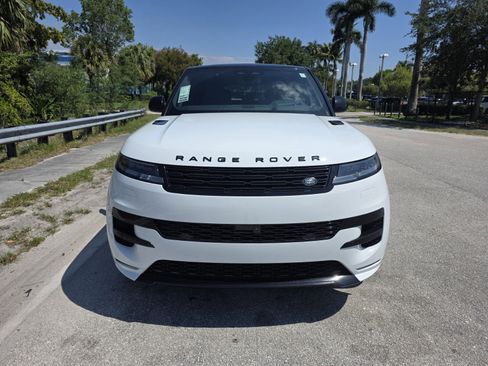 New 2026 Land Rover Range Rover Sport Dynamic SE AWD/4WD image 8