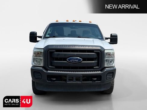 Used 2015 Ford F250 XL w/ FX4 Off-Road Package AWD/4WD image 2