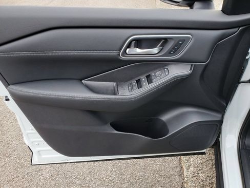 New 2026 Nissan Rogue Platinum w/ Platinum Premium Package AWD/4WD image 14