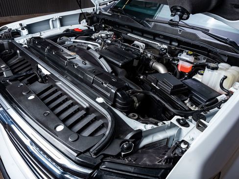 Used 2024 Chevrolet Silverado 3500 High Country w/ High Country Premium Package image 40