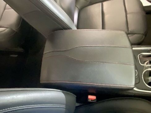 Certified 2023 Chevrolet Traverse RS image 42