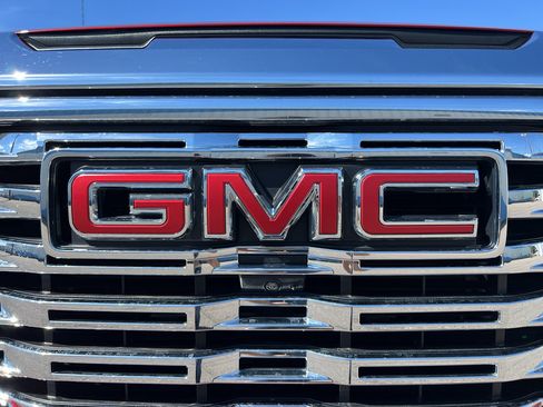 Used 2024 GMC Sierra 1500 Denali AWD/4WD image 11