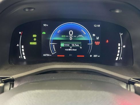 Used 2025 Toyota Camry SE FWD image 29