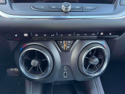 Used 2023 Chevrolet Blazer LT w/ Convenience Package image 29