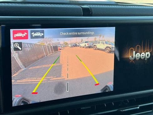 New 2026 Jeep Gladiator Rubicon w/ Technology Group image 19