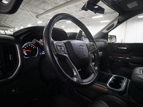 Used 2020 Chevrolet Silverado 1500 LT Trail Boss AWD/4WD image 8