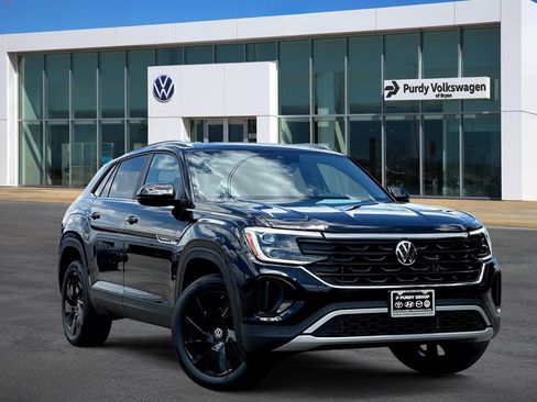 New 2026 Volkswagen Atlas Cross Sport SE FWD image 1