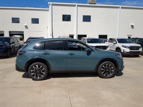 New 2026 Honda HR-V EX-L image 5