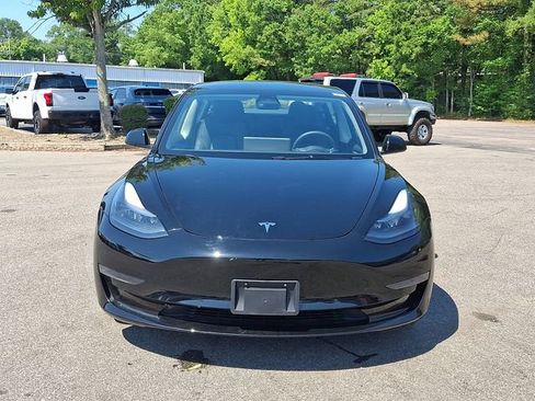 Used 2023 Tesla Model 3 Standard Range RWD image 2