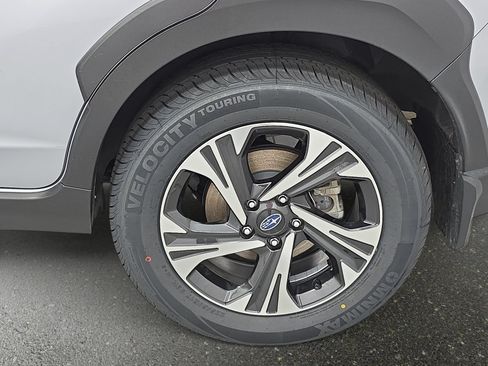 Used 2024 Subaru Crosstrek 2.0i Premium AWD/4WD image 32