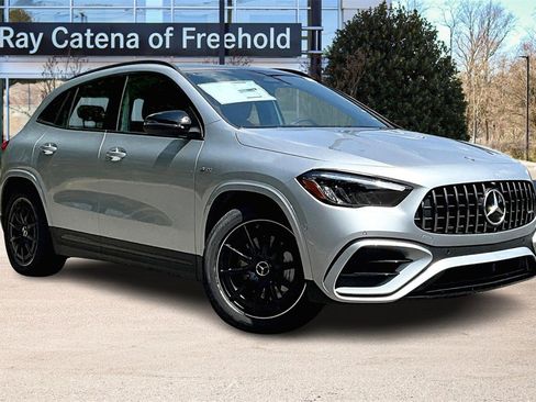 New 2026 Mercedes-Benz GLA 35 AMG 4MATIC image 2