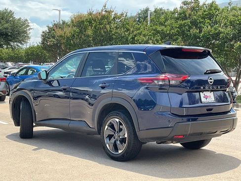 Used 2025 Nissan Rogue SV FWD image 6