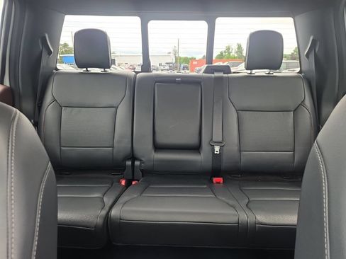 Used 2022 Ford F150 Lariat w/ Equipment Group 502A High AWD/4WD image 9