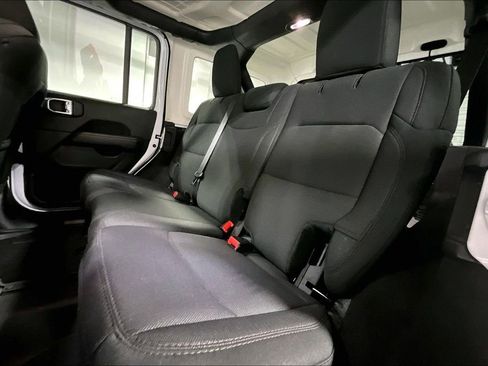 Used 2023 Jeep Wrangler Sahara w/ Cold Weather Group image 35