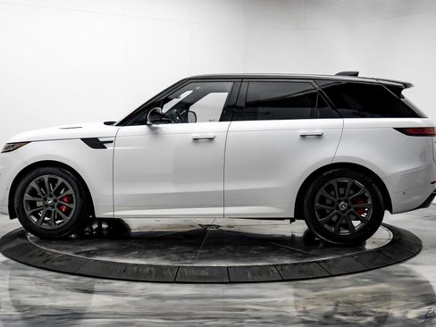 Used 2025 Land Rover Range Rover Sport Dynamic SE image 5
