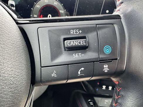 Used 2025 Nissan Kicks SR w/ Interior Electronics Package AWD/4WD image 18