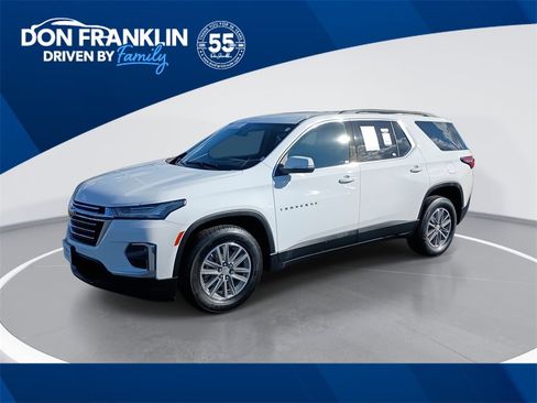 Used 2022 Chevrolet Traverse LT image 1