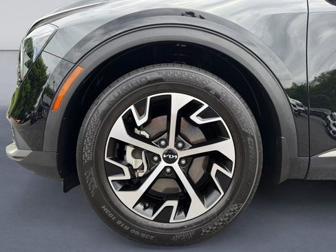 Used 2023 Kia Sportage EX FWD image 9