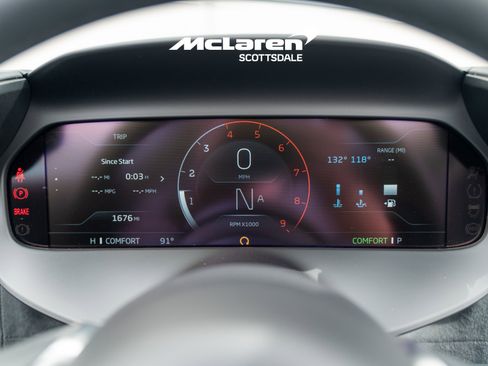 Used 2025 McLaren 750S Spider RWD image 14