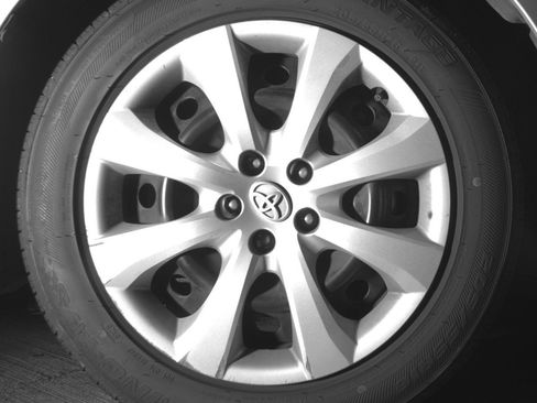 Used 2025 Toyota Corolla LE FWD image 13