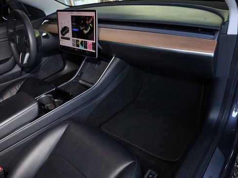 Used 2020 Tesla Model 3 Long Range AWD/4WD image 20