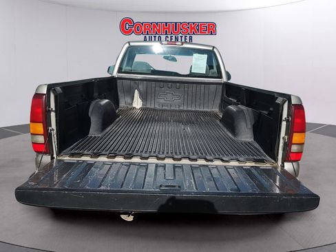 Used 2000 Chevrolet Silverado 1500 LS w/ Firm Ride Suspension Pkg AWD/4WD image 9