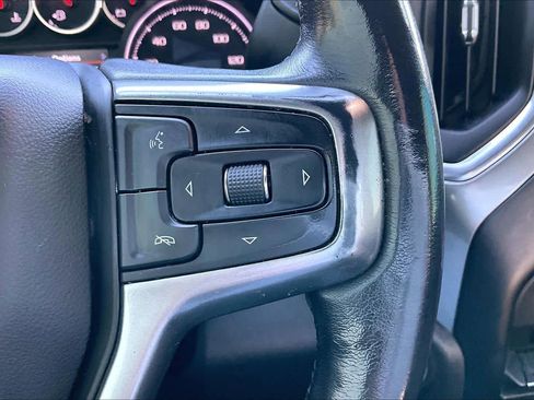 Used 2021 Chevrolet Silverado 1500 LT image 22