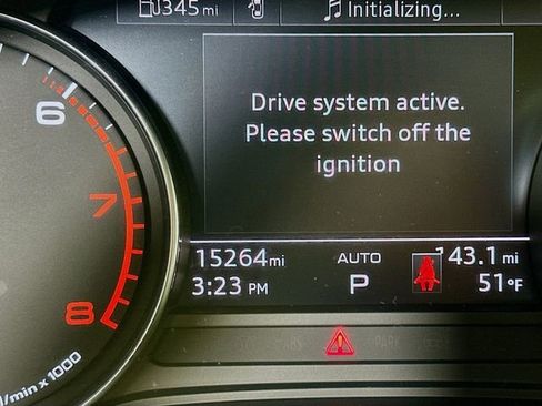 Used 2023 Audi A4 2.0T Premium w/ Convenience Package image 12