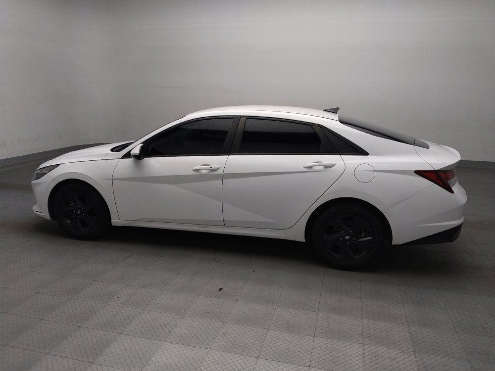 Used 2023 Hyundai Elantra SEL FWD image 3