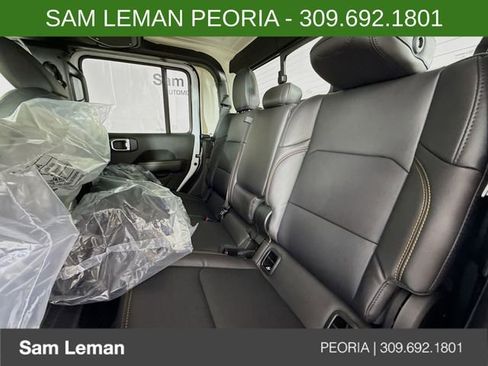 New 2025 Jeep Gladiator Sport image 23