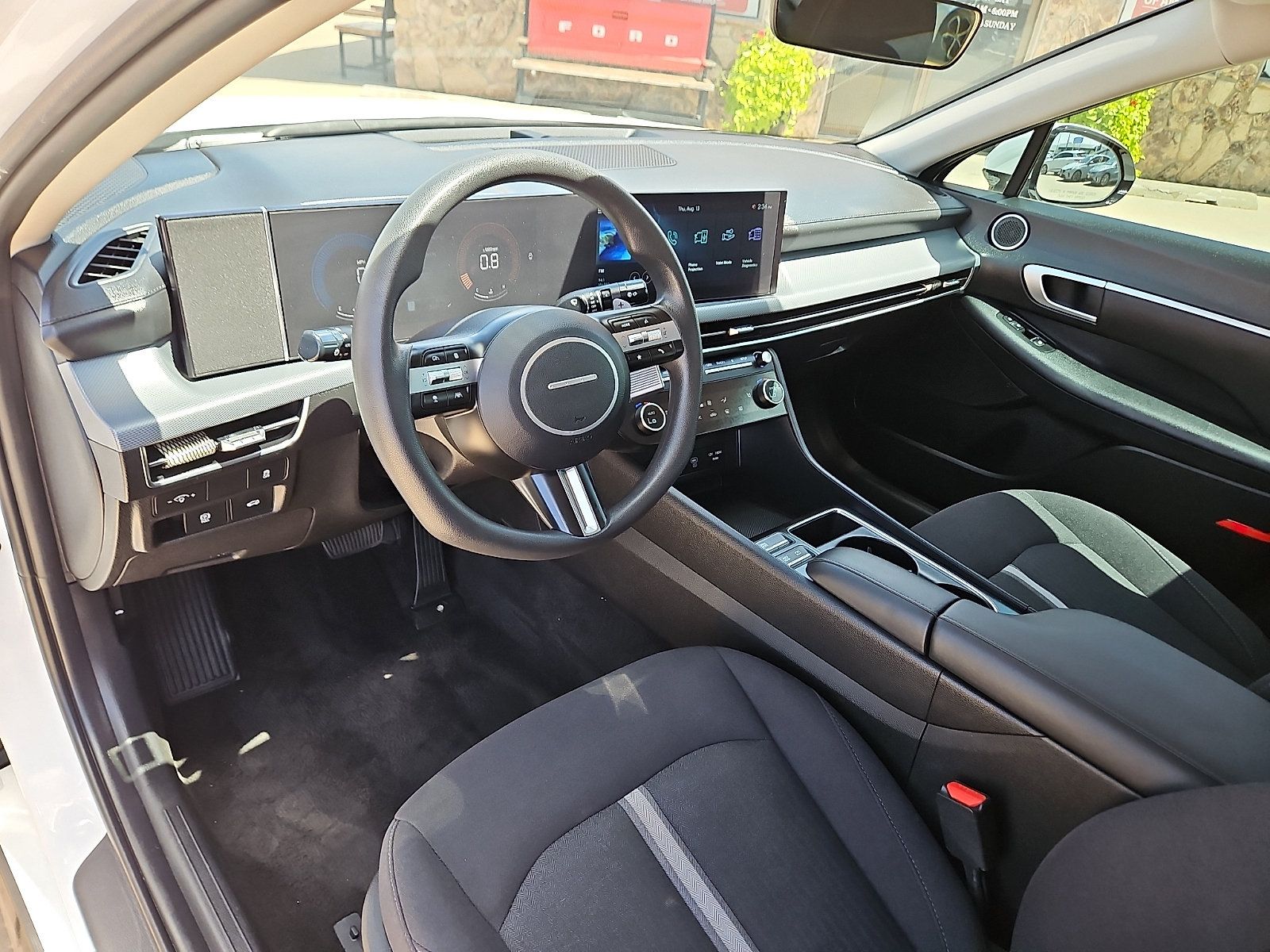 Used 2025 Hyundai Sonata SEL FWD image 11