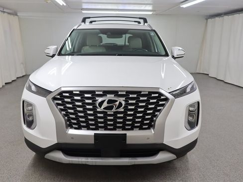 Used 2022 Hyundai Palisade SEL w/ Premium Package FWD image 2
