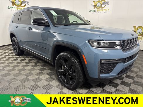 New 2026 Jeep Grand Cherokee L Limited w/ Limited Altitude Package AWD/4WD image 1