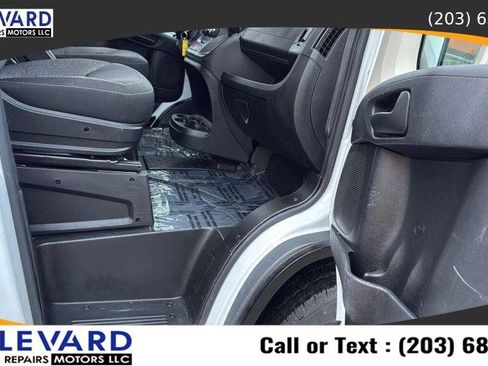 Used 2018 RAM ProMaster 2500 image 23