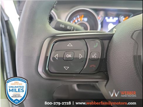 Used 2023 Jeep Gladiator Sport AWD/4WD image 23