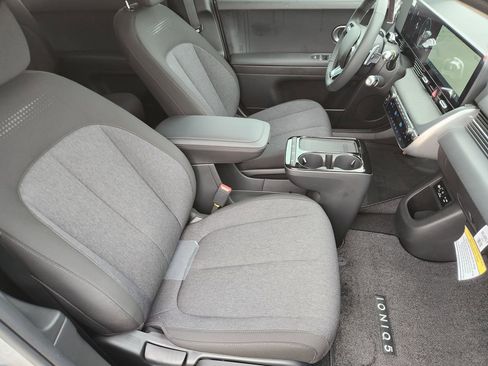 New 2026 Hyundai Ioniq 5 SE image 10
