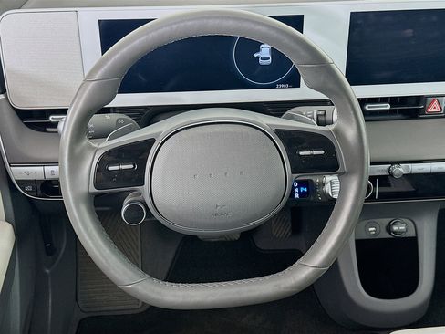 Used 2024 Hyundai Ioniq 5 SEL image 18