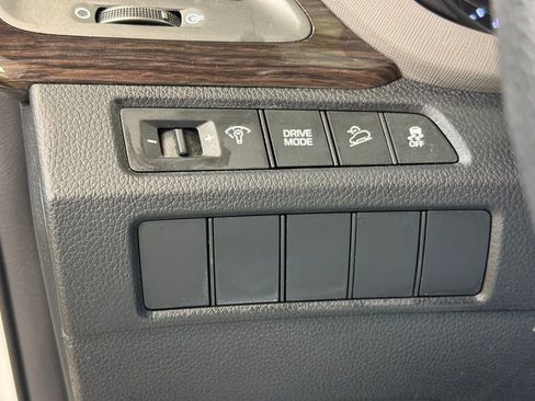 Used 2018 Hyundai Santa Fe Sport image 28