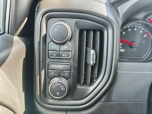 Used 2021 Chevrolet Silverado 1500 Custom AWD/4WD image 24