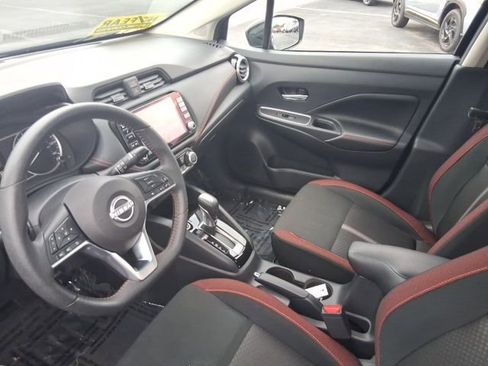 Used 2024 Nissan Versa SR image 14